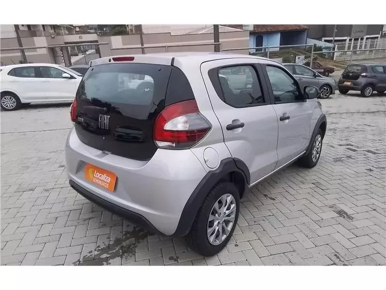 Fiat Mobi Prata 9