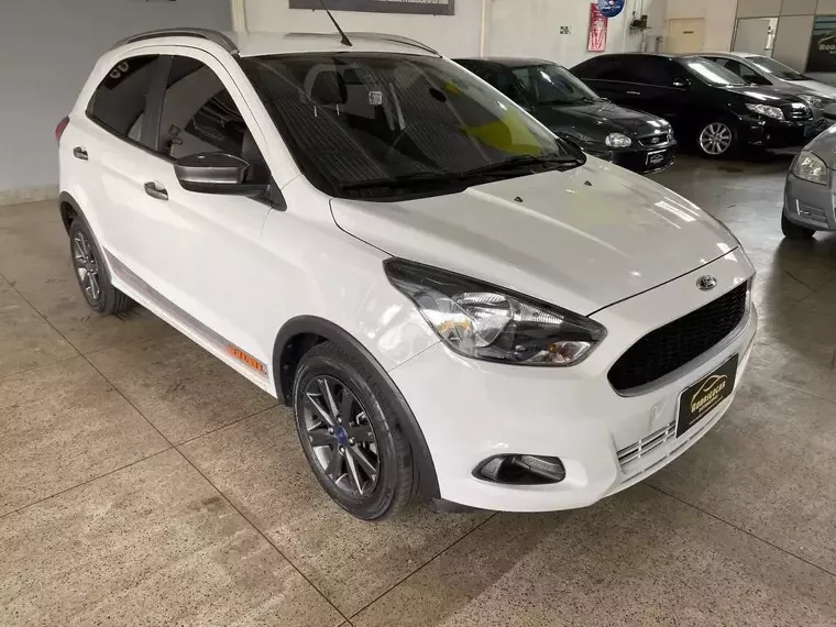 Ford KA Branco 4