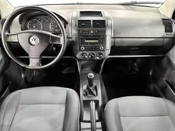 Volkswagen Polo Sedan