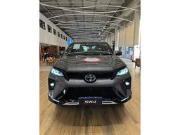 Toyota Hilux SW4