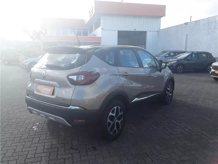 Renault Captur Bronze 6