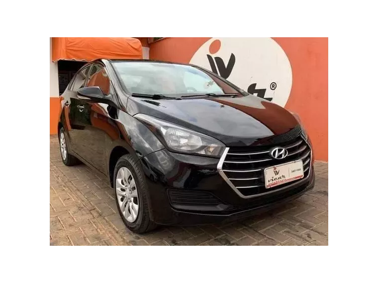 Hyundai HB20 Preto 17