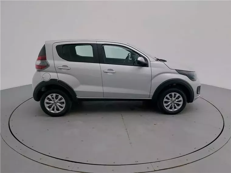 Fiat Mobi Prata 4