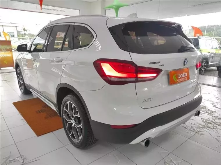 BMW X1 Branco 18