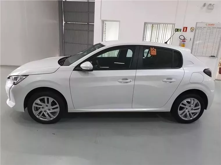 Peugeot 208 Branco 4