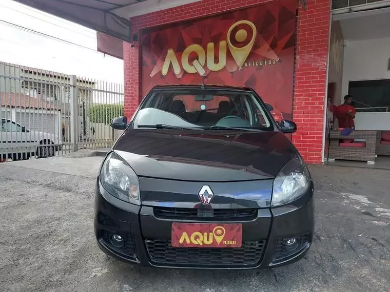 Renault Sandero Preto 1