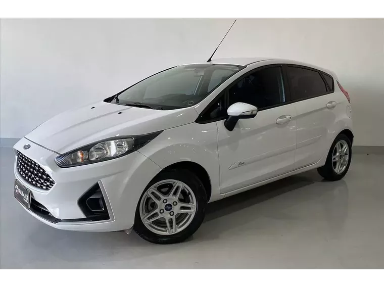 Ford Fiesta Branco 9