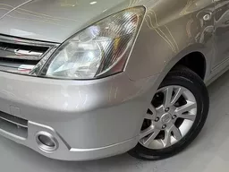 Nissan Grand Livina