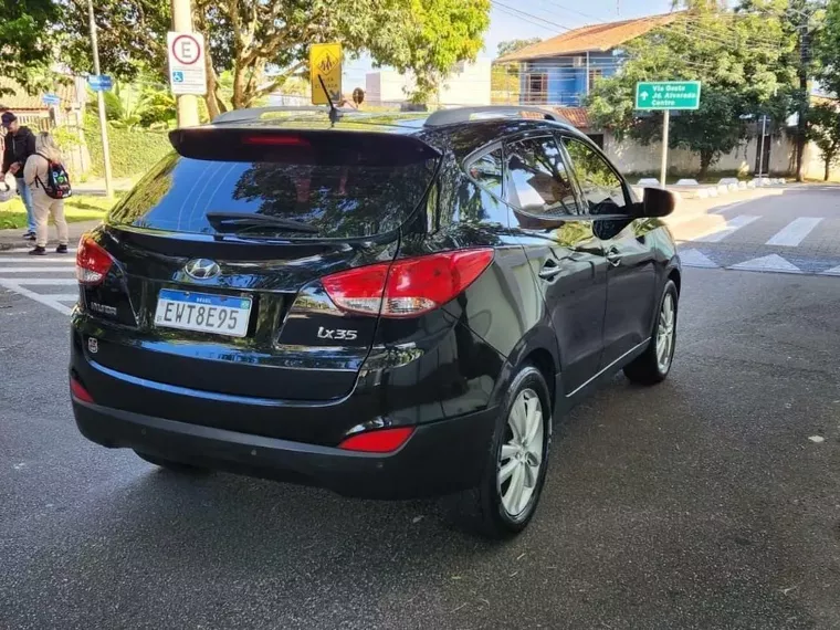 Hyundai IX35 Preto 4