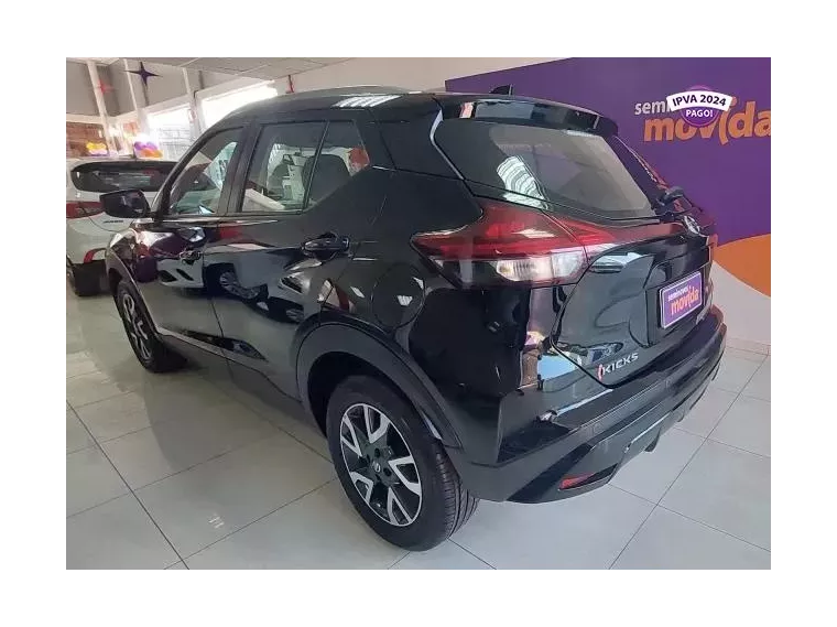 Nissan Kicks Preto 2