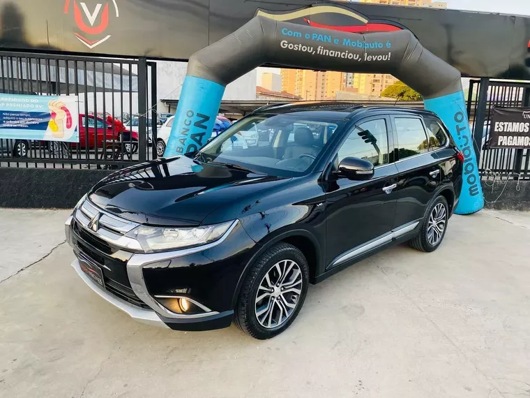 Mitsubishi Outlander Preto 1