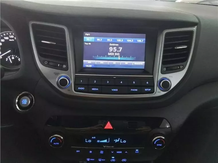 Hyundai Tucson Cinza 14