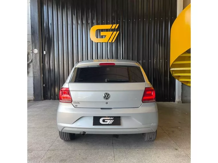 Volkswagen Gol Prata 6