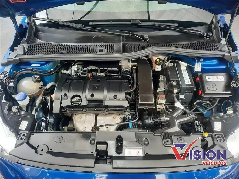 Peugeot 208 Azul 17