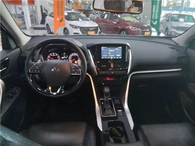 Mitsubishi Eclipse Cross Cinza 11