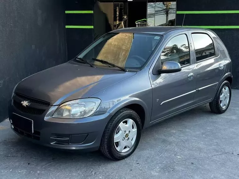 Chevrolet Celta Cinza 2