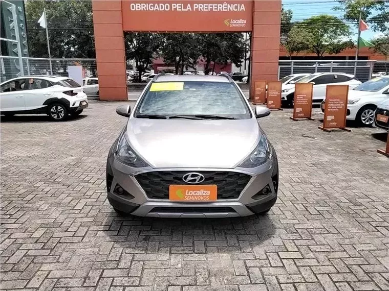 Hyundai HB20X Prata 1