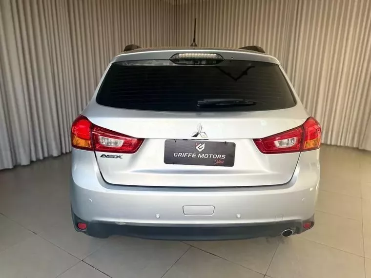 Mitsubishi ASX Prata 13