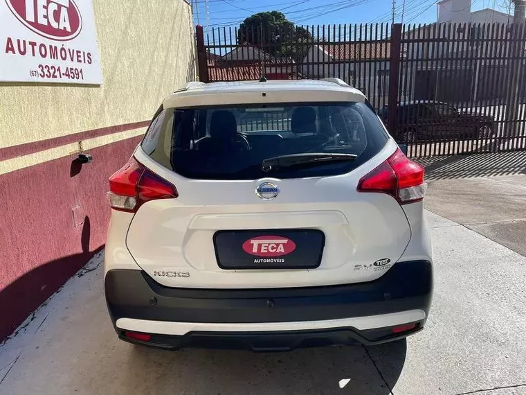 Nissan Kicks Branco 5