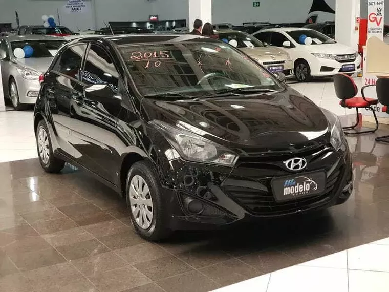 Hyundai HB20 Preto 15