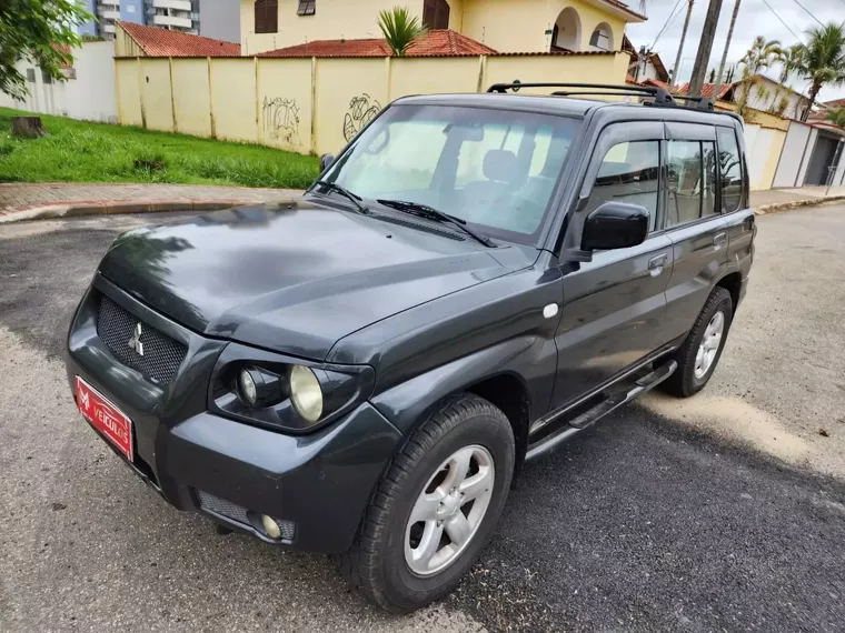 Mitsubishi Pajero TR4 Cinza 2