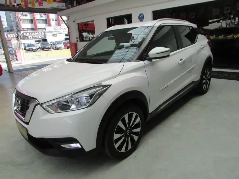 Nissan Kicks Branco 2