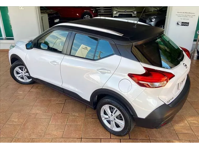 Nissan Kicks Branco 1