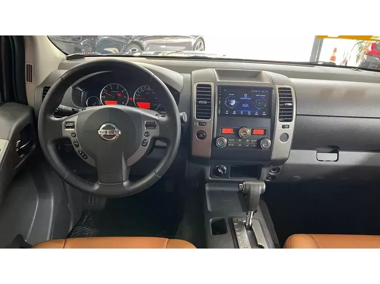 Nissan Frontier Preto 9