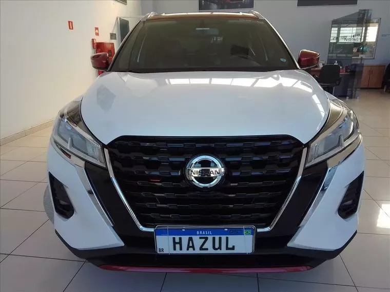 Nissan Kicks Branco 16