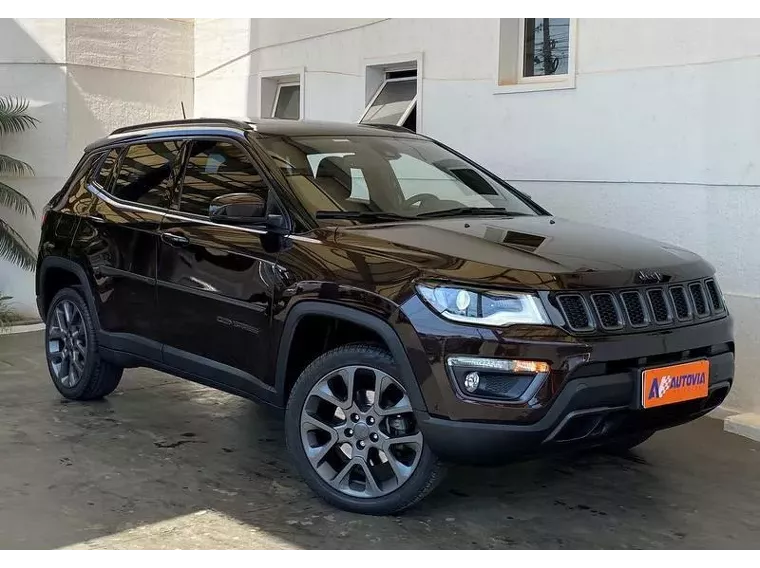 Jeep Compass Marrom 15