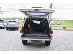 Toyota Hilux SW4