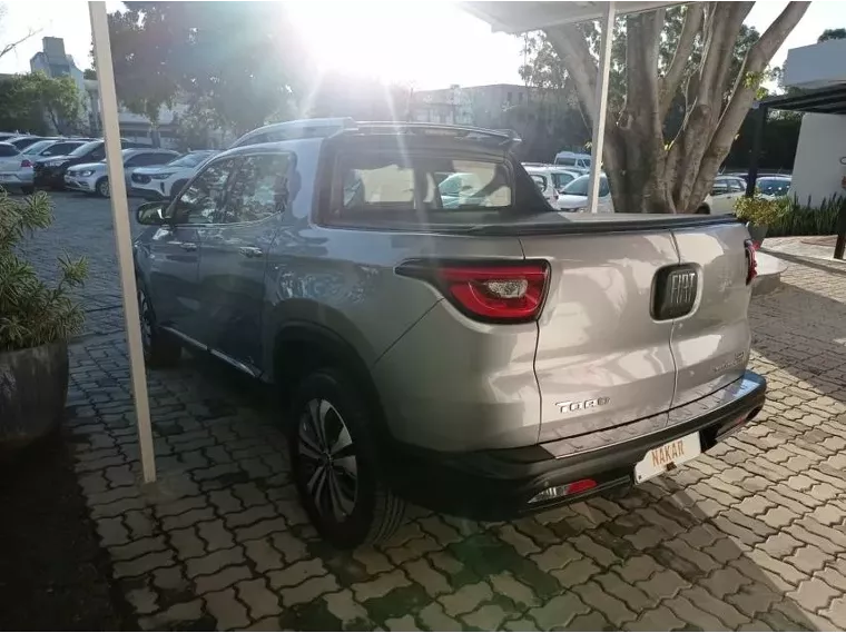 Fiat Toro Prata 13