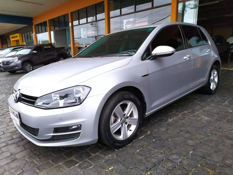 Volkswagen Golf Prata 4