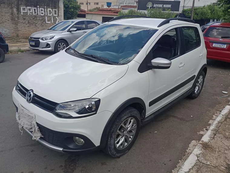 Volkswagen Crossfox Branco 10