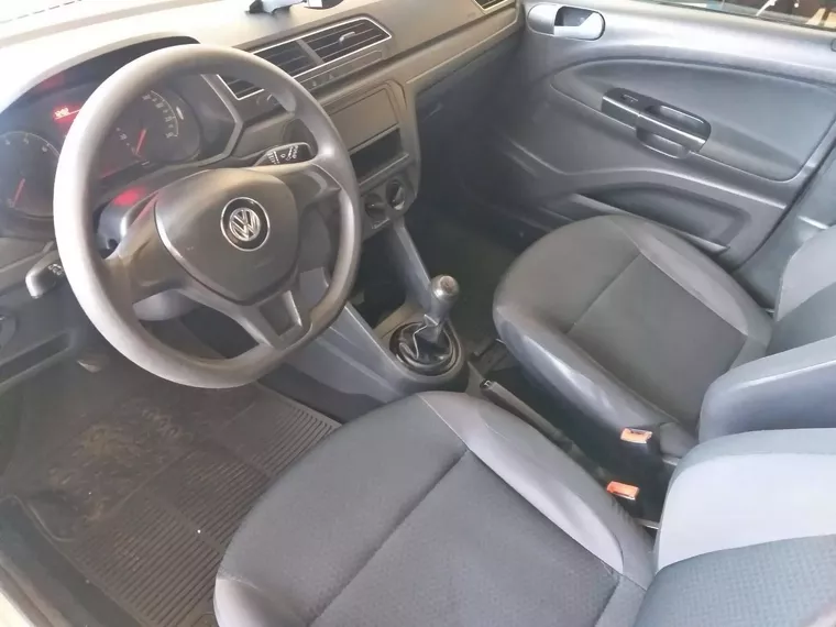 Volkswagen Gol Prata 4