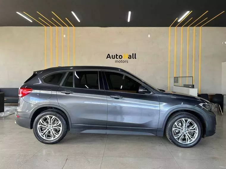 BMW X1 Cinza 9