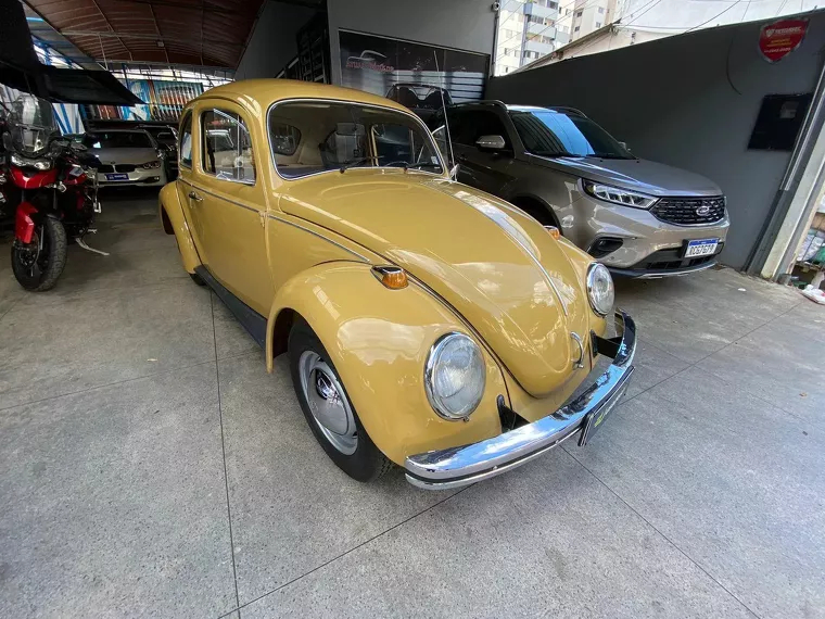 Volkswagen Fusca Amarelo 1