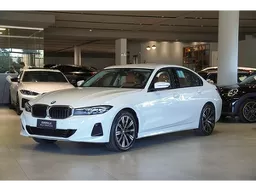BMW 320i