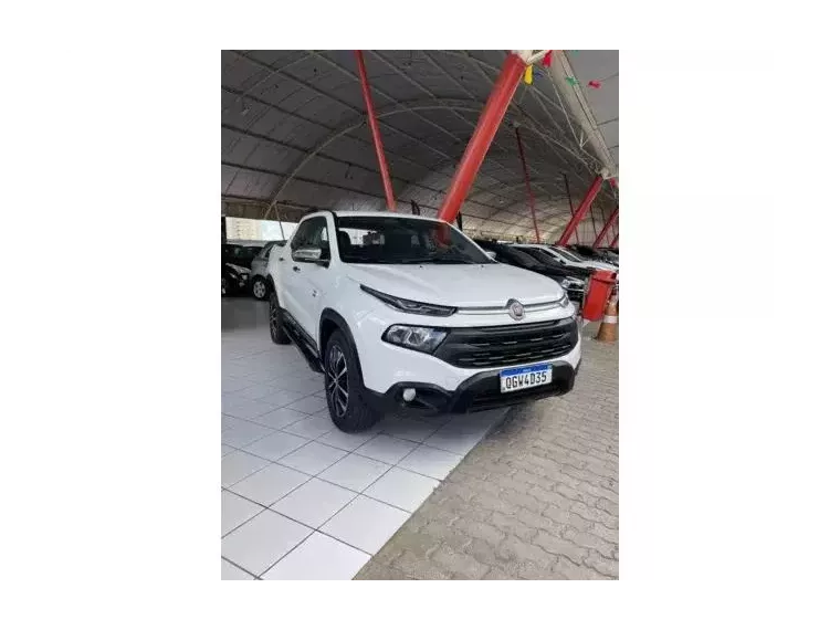 Fiat Toro Branco 7