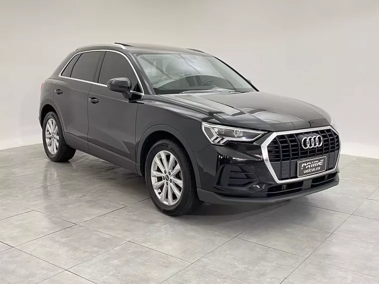 Audi Q3 Preto 11