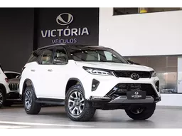 Toyota Hilux SW4
