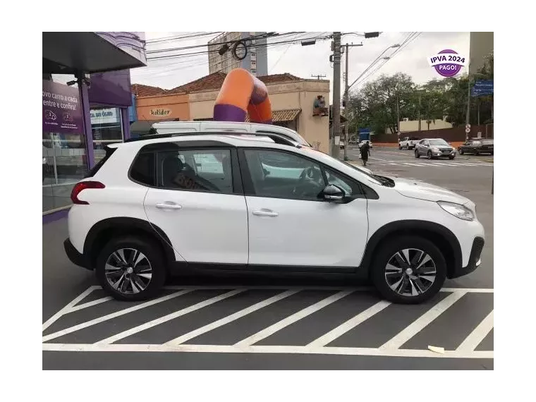 Peugeot 2008 Branco 4