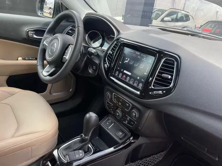 Jeep Compass Cinza 19