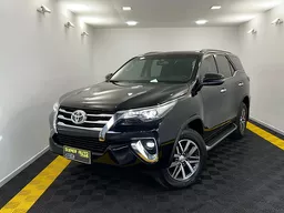 Toyota Hilux SW4