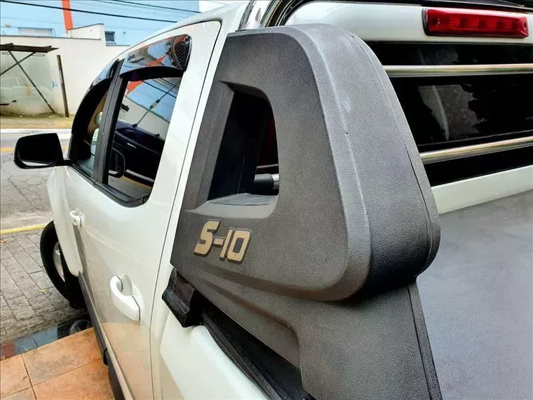 Chevrolet S10 Branco 12