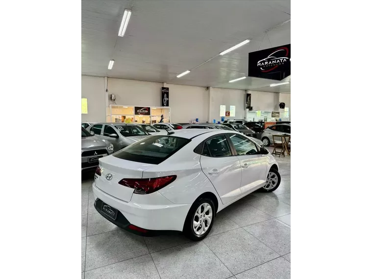 Hyundai HB20S Branco 3