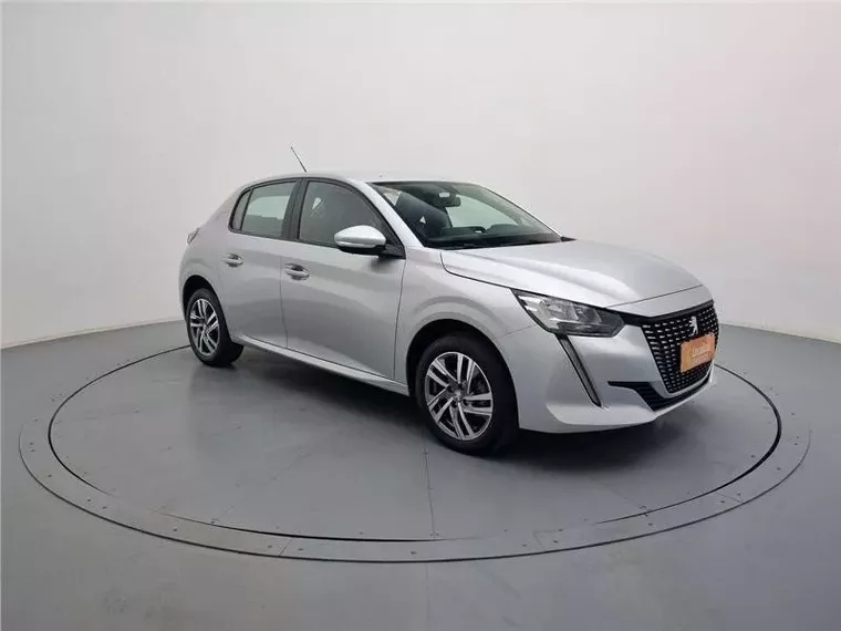 Peugeot 208 Prata 2