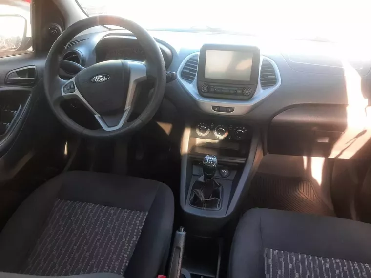 Ford KA Branco 3