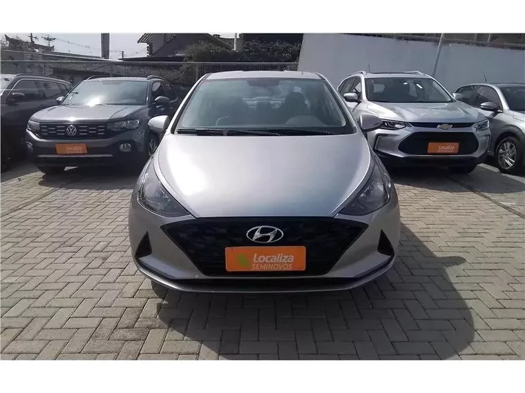 Hyundai HB20S Prata 4