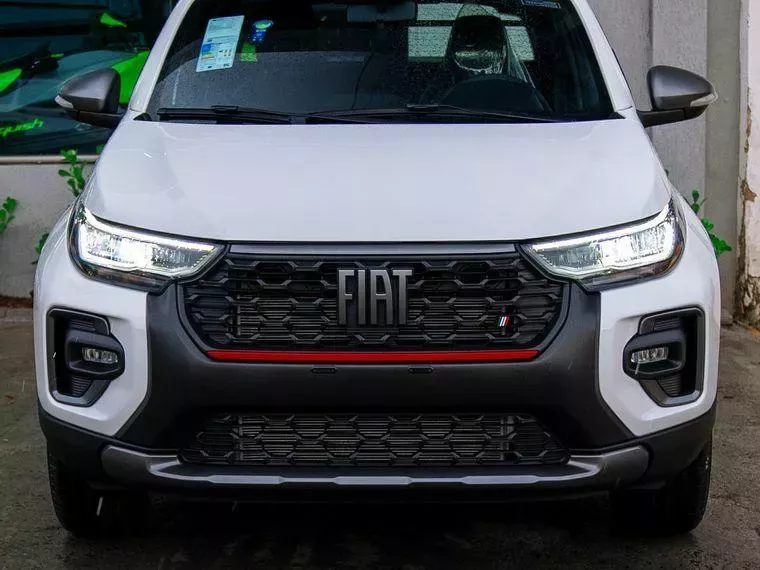 Fiat Strada Branco 2